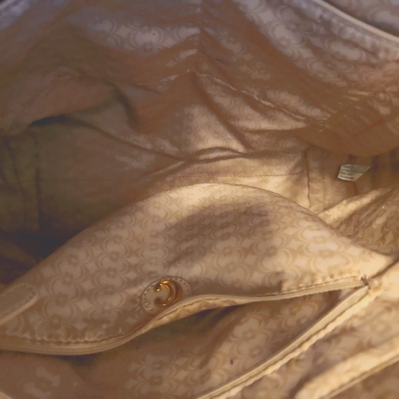 💕 CHARMING CHARLES Purse 💕 - Picture 7 of 10